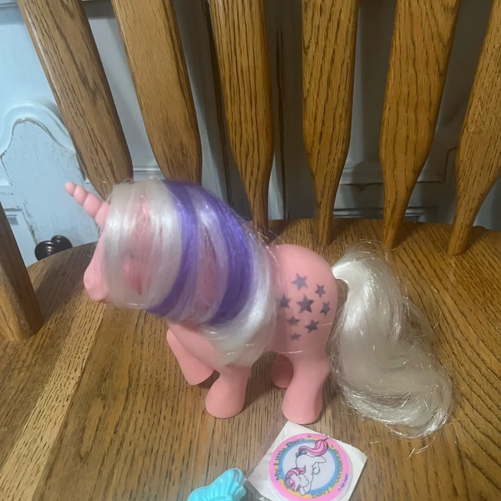 Vintage my little pony Unicorn Toy with Stars and Blue Accessory - Picture 3 of 4